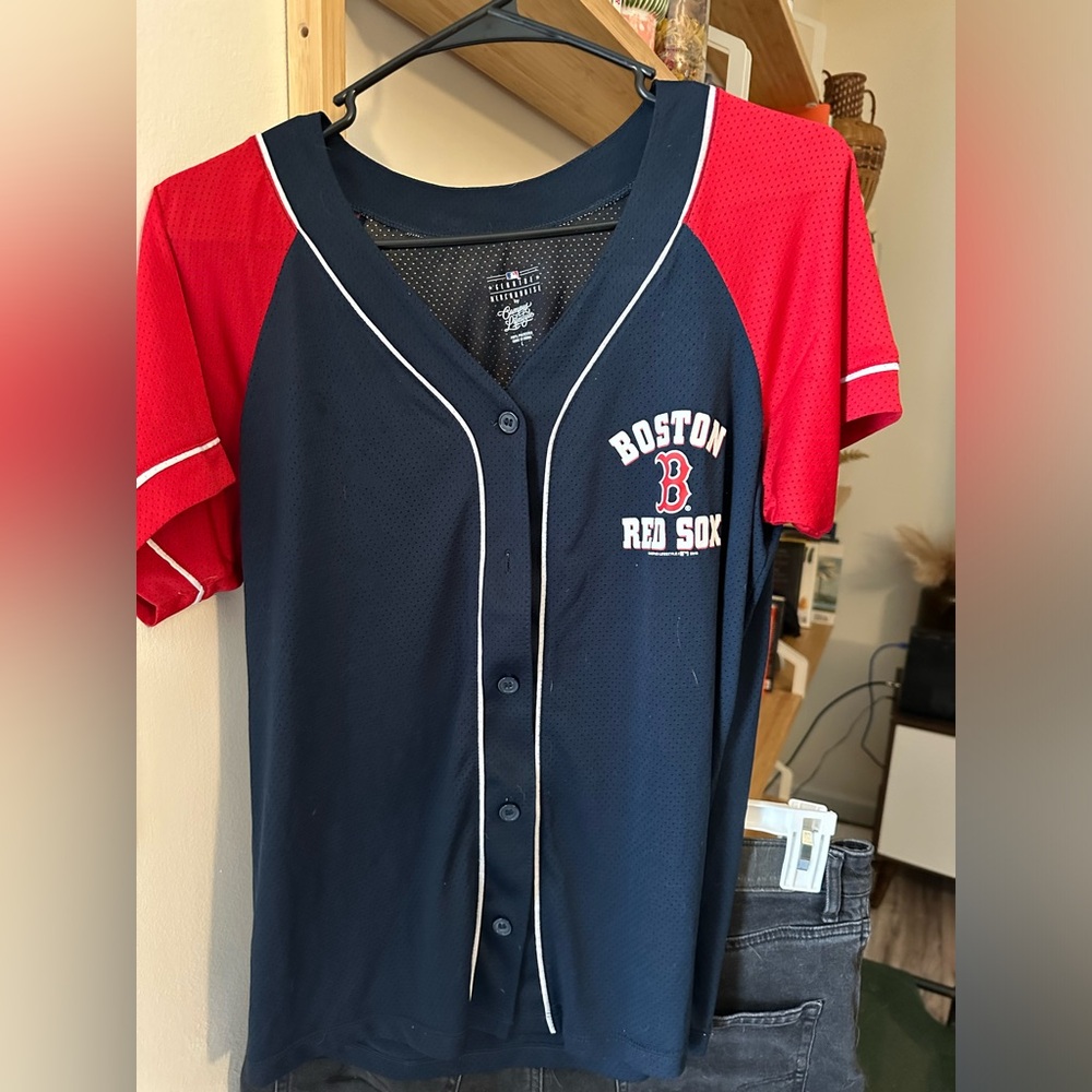 Boston Red Sox women’s jersey